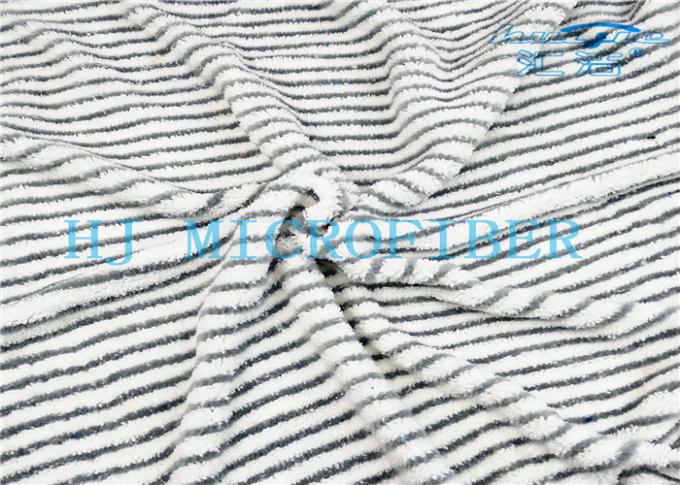 A tela coral do velo do fio duro branco de Microfiber usada no espanador acolchoa as cabeças